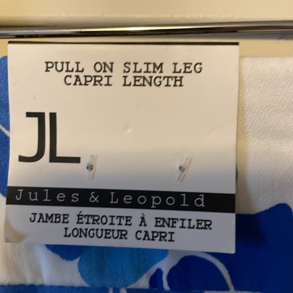 Jules & Leopold Pull On Slim Leg Capri Length blu and white color - Picture 10 of 10